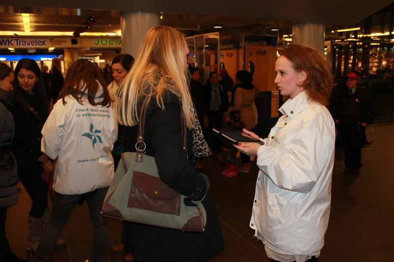 ZorgKiezer.nl op pad dag 1 Overstappers op Amsterdam Centraal